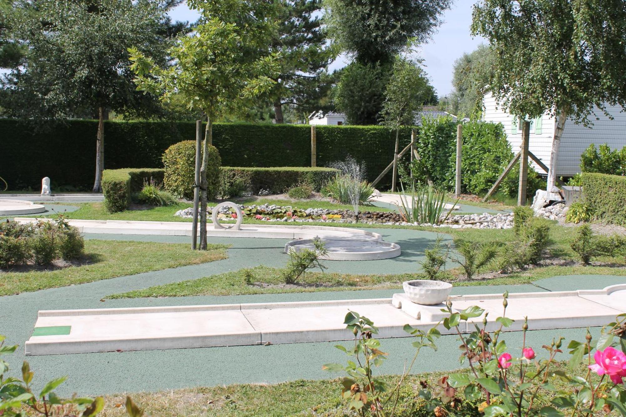 Camping Des Roses كويند المظهر الخارجي الصورة