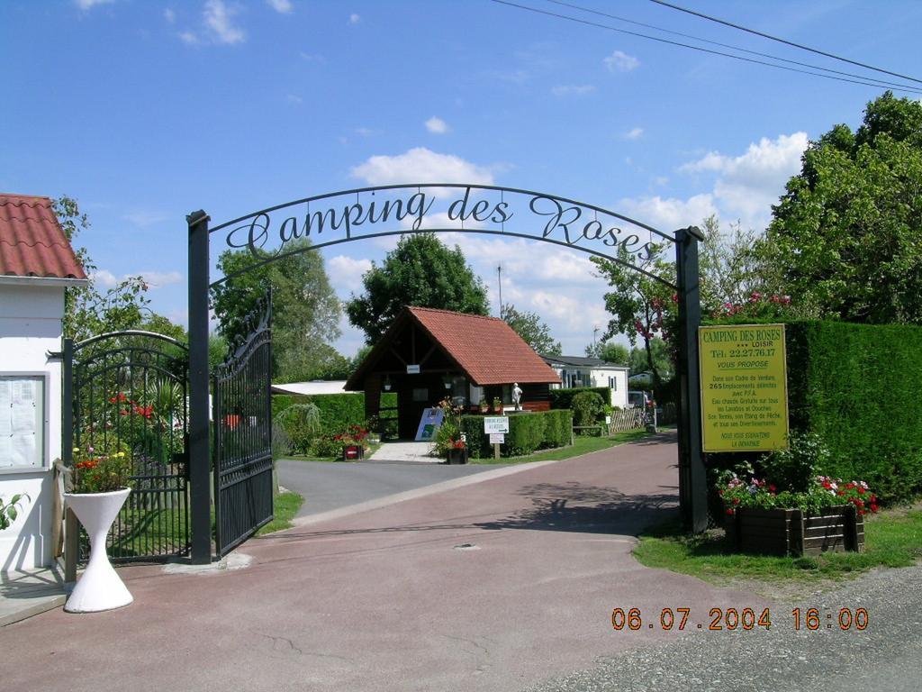 Camping Des Roses كويند المظهر الخارجي الصورة